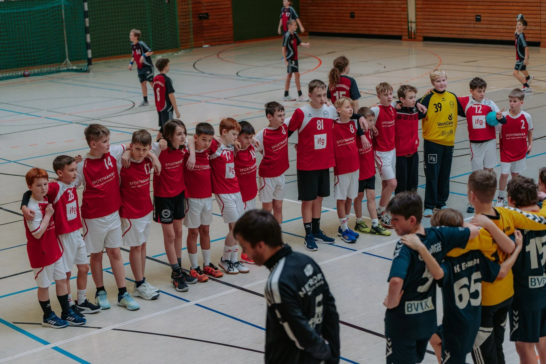 Jugendspieler des HC Sulzbach-Rosenberg in einer Spielsituation